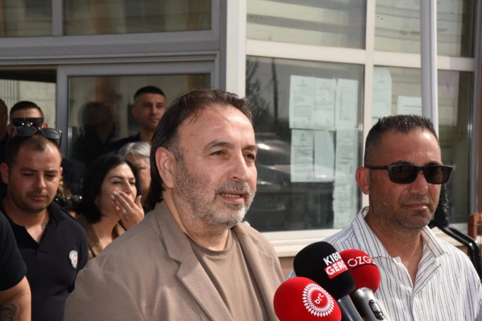 Atan: “Dünyada fiyatı düşüyor, bizde akaryakıta zam geliyor!”
