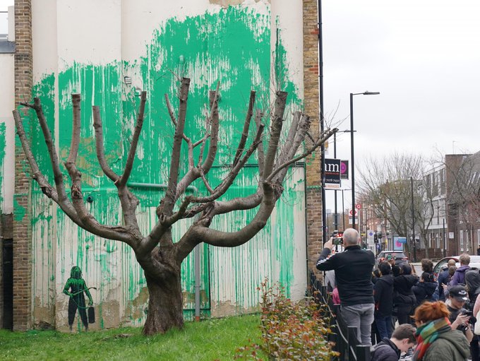 Banksy'nin Londra'daki yeni eserine ziyaretçi akını