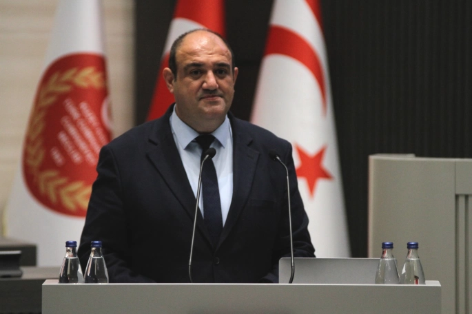 Barçın, UBP-DP-YDP hükümetinin yasa dışı tüzükler çıkardığını söyledi