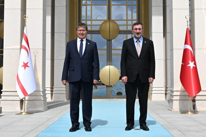 Başbakan Ünal Üstel: Türkiye ile et ve tırnak gibiyiz