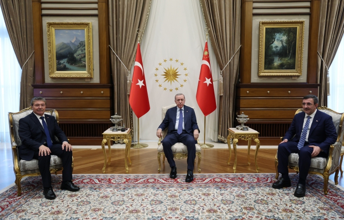 Başbakan Üstel, TC Cumhurbaşkanı Erdoğan'la bir araya geldi