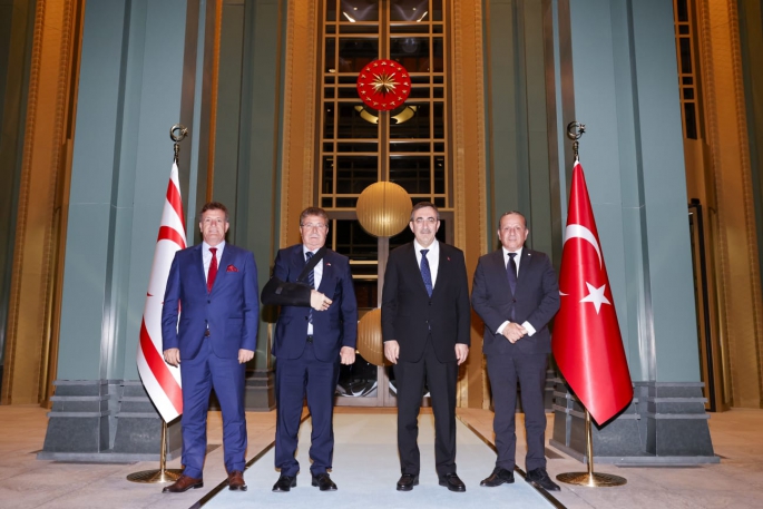  Başbakan Üstel TC Cumhurbaşkanı Yardımcısı Yılmaz ile bir araya geldi...Üstel: “KKTC ile Türkiye arasındaki sarsılmaz bağlarımızı teyit ettik”