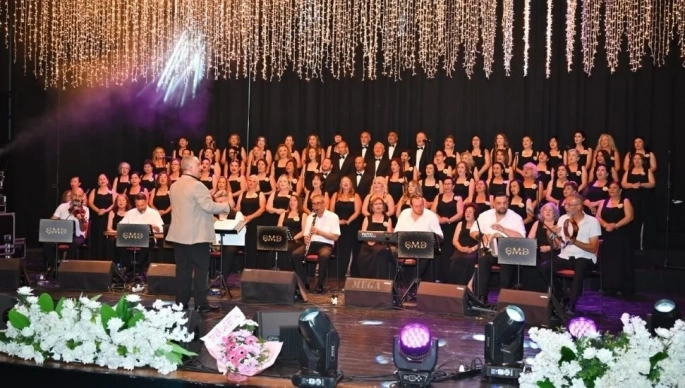 Çağdaş Müzik Derneği’nin “Dört Mevsimde Sen” konseri 800 dinleyiciyle buluştu