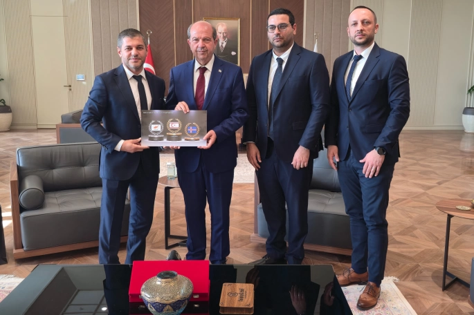 Cumhurbaşkanı Tatar, Borusan Oto Kıbrıs Genel Müdürü Mehmed ve beraberindeki heyeti kabul etti