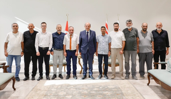  Cumhurbaşkanı Tatar, Güzelyurt Milli ve Manevi Değerleri Koruma Derneği heyetini kabul etti