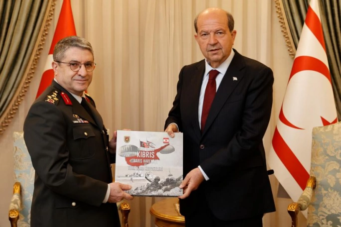  Cumhurbaşkanı Tatar, Türkiye Genel Kurmay Başkanlığına atanan Bayraktaroğlu'nu tebrik etti