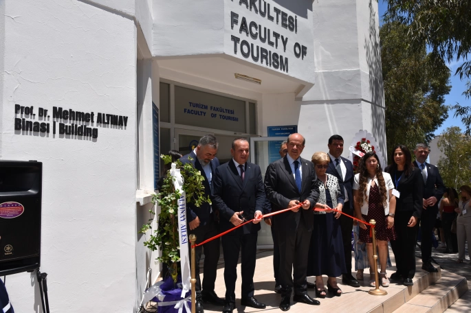 DAÜ’den Prof. Dr. Mehmet Altınay’a vefa... İsmi Turizm Fakültesi’ne verildi