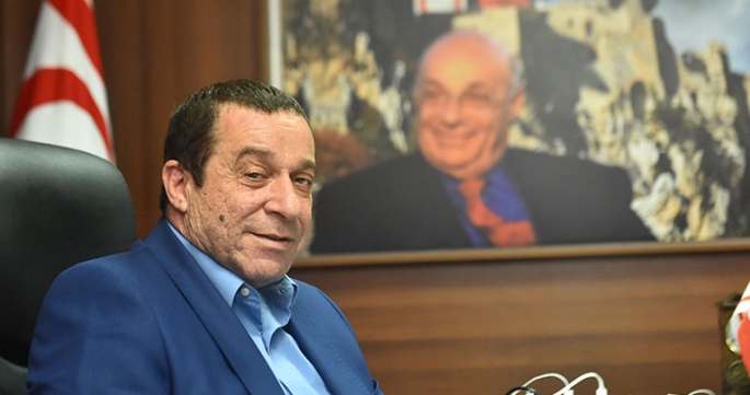 Denktaş:  Ne haysiyet kaldı ne şeref