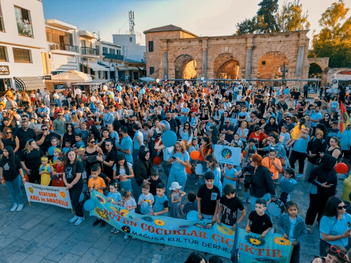  Dünya Çocuk Günü Gazimağusa Kaleiçi’nde kutlandı