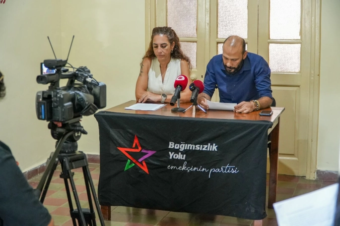 EMEKÇİNİN PARTİSİ BAĞIMSIZLIK YOLU SEÇİM KARARINI AÇIKLADI: TATAR’IN KARŞISINDA, ERHÜRMAN’IN ENSESİNDEYİZ!