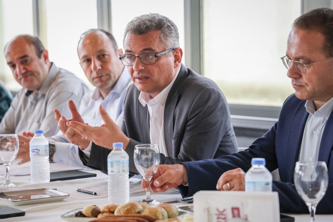Erhürman: Ayaklarımız üzerinde duracak, hep birlikte üretecek, pastayı hep birlikte büyüteceğiz