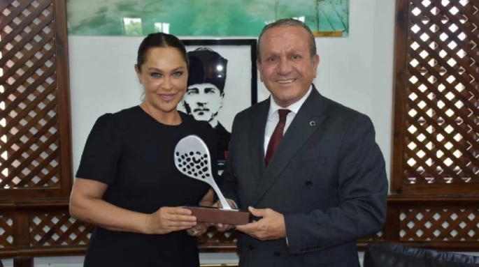 Fikri Ataoğlu: ‘Hülya Avşar Cup Tenis Turnuvası’nın gençlerimize örnek olmasını temenni ediyorum