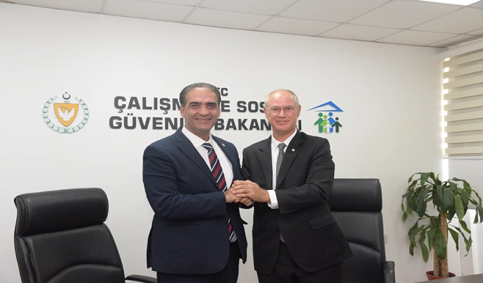 Gardiyanoğlu bakanlık görevini Hasipoğlu’na devretti