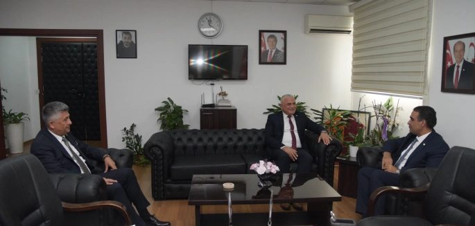  Gardiyanoğlu, görev süresi sona eren Sivil Savunma Teşkilatı Başkanı Karaca ve görevi devralacak Balaban'ı kabul etti