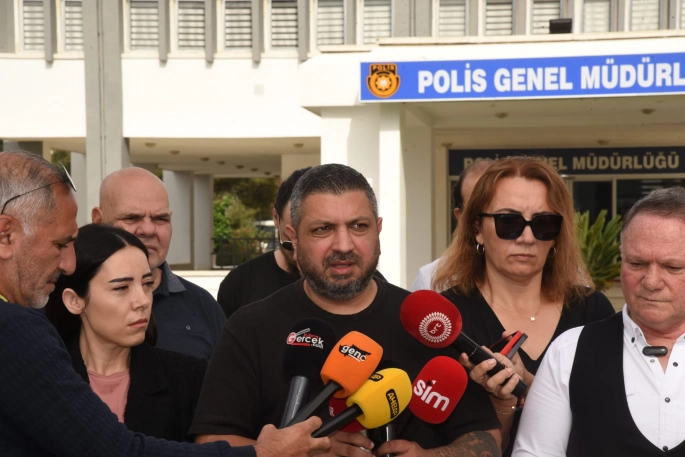  Gazeteciler Birliği ve Basın-Sen, gazeteciler Akın ve Yüksel’e koruma talebi ile PGM önünde basın açıklaması yaptı