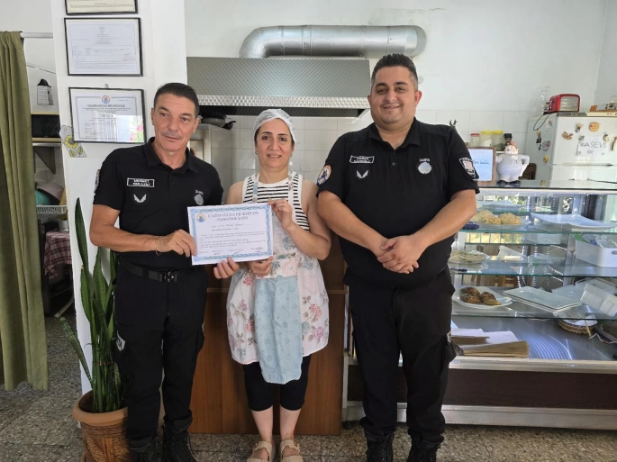 Gazimağusa Belediyesi’nden hijyenik işletmelere teşekkür belgesi