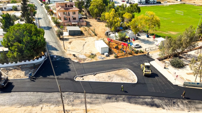 Gazimağusa’da asfalt yenileme çalışmaları devam ediyor