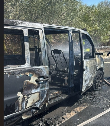 Girne-Lefkoşa anayolunda araç yandı