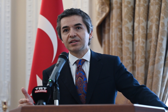  İngiltere'de 24 Kasım Öğretmenler Günü kutlamasında Temsilci Keskin öğrencinin yazdığı mektubu okudu