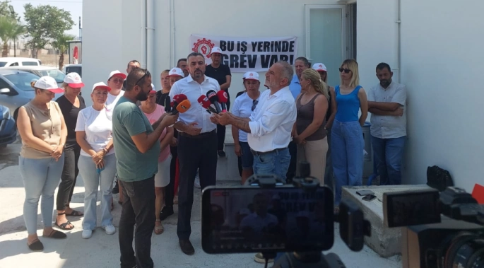  Kamu-İş, Tangül Ünal Çağıner Vakfı Sevgi Evleri’nde uyarı grevine gitti