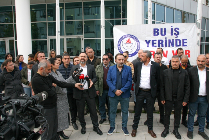  Kamuda örgütlü üç sendika Girne Sosyal Sigortalar Dairesi’nde grev yaptı