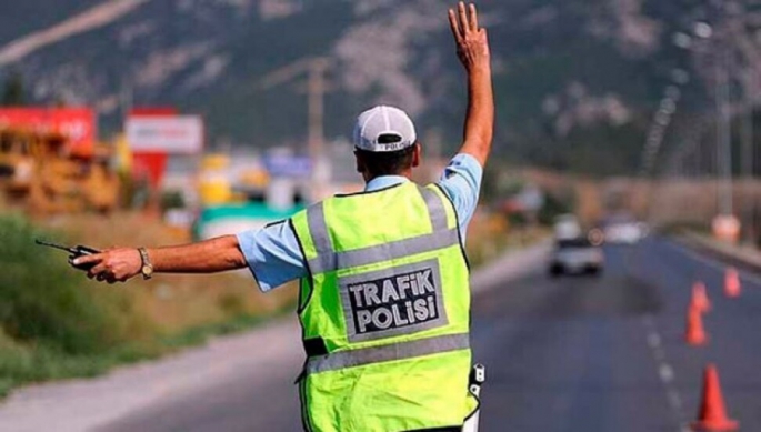 KKTC’de geçen hafta 72 trafik kazasında 2 kişi hayatını kaybetti, 22 kişi yaralandı