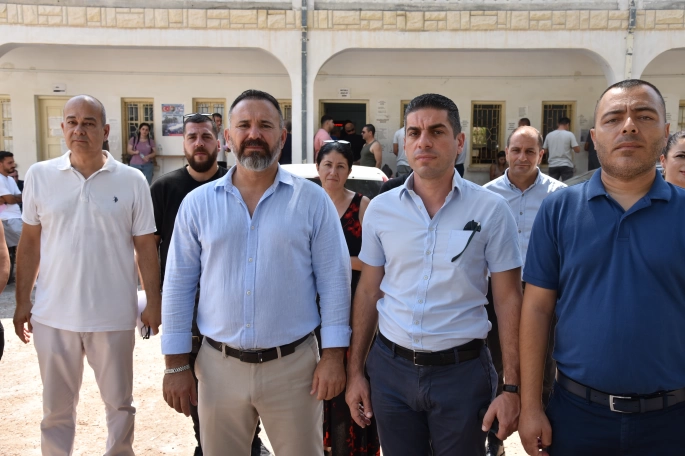  KTAMS, Gazimağusa Gelir ve Vergi Dairesi’nde basın açıklaması yaptı