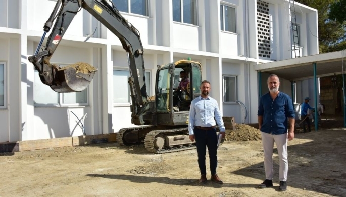 KTÖS:Eğitimde riske gerek yok, açılamayacak durumda olan 4 okulun açılışı ertelensin