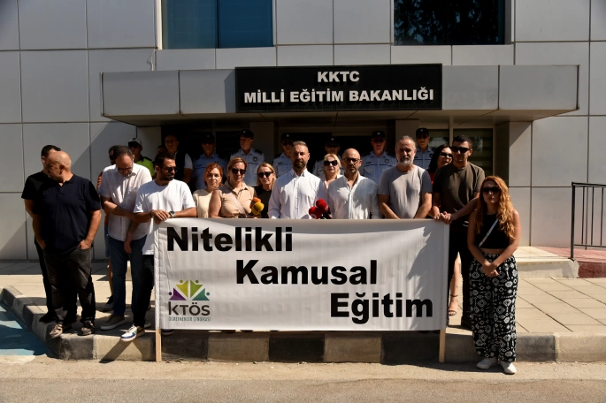  KTÖS, Milli Eğitim Bakanlığı önünde eylem yaptı: 