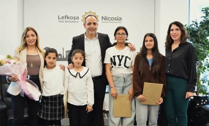 Lefkoşa Çocuk Merkezi’ndeki çocuklarından Royal Academy piyano sınavında büyük başarı