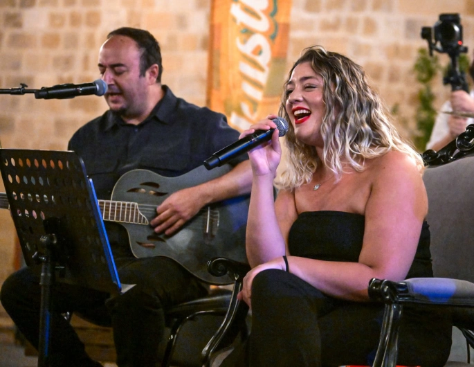 LTB Akustik Sahne’de Aysu Mişon sahne aldı