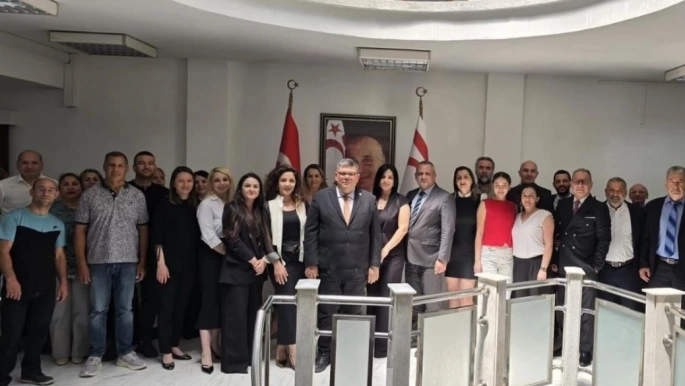 Maliye Bakanı Berova, Kurban Bayramı arifesinde bakanlık personeliyle bayramlaştı