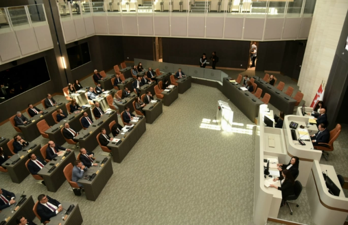 Meclis Genel Kurulu toplandı… Yeni binada ilk toplantı yapılıyor