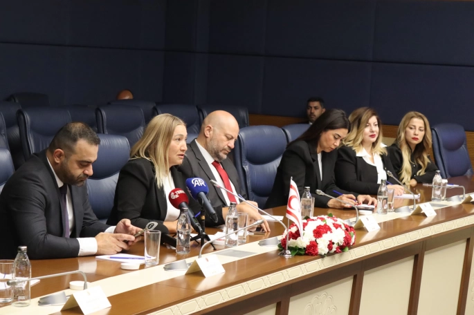 Meclis heyeti, TBMM Milli Savunma Komisyonu ile görüştü