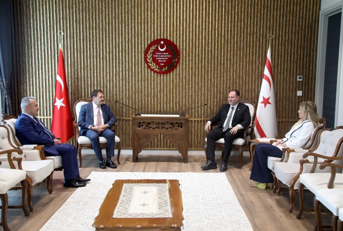 Öztürkler: “Haberleşme ve tarım, geleceğin en stratejik sektörleridir”
