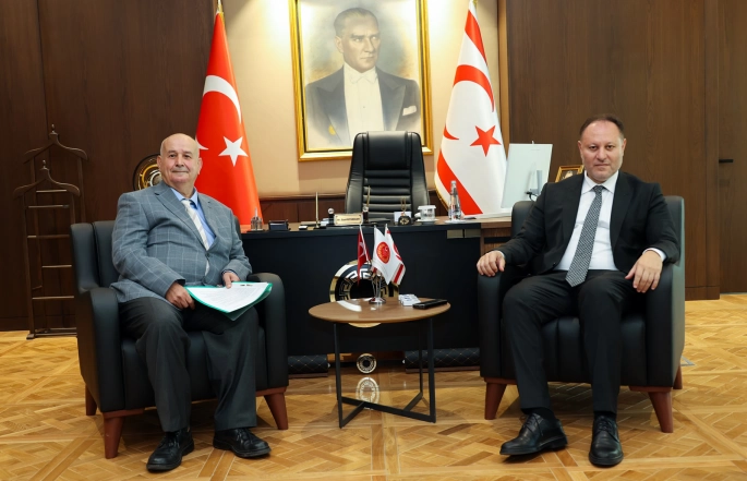 ÖZTÜRKLER, MİLLLİ MÜCADELE VAKFI MÜTEVELLİ HEYETİNİ KABUL ETTİ