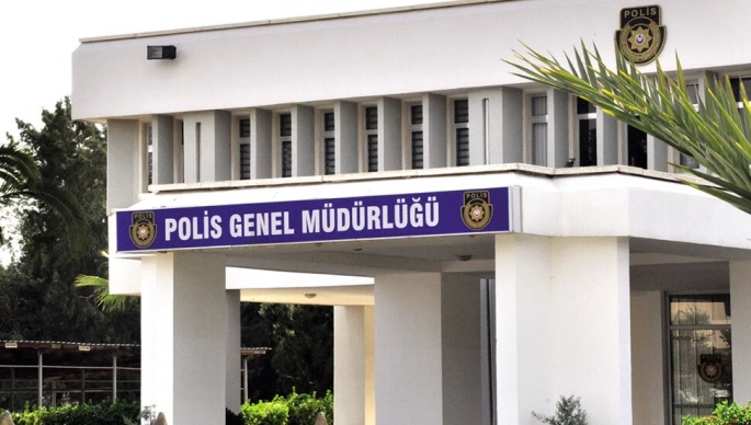 Polisten analist/programcı münhali