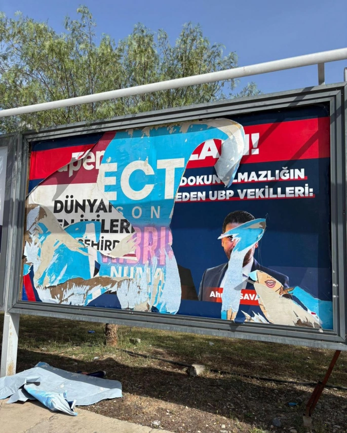 Sahte Diploma Krizinde Gerginlik Tırmanıyor: Pankartlar Yırtıldı, Billboardlar Hedefte!