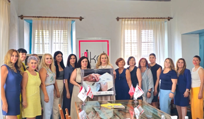 Sibel Tatar, İş Kadınları Derneği’ni ziyaret etti