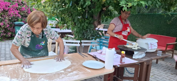  “Toplumlararası Kadınlar Yürüyor ve Görüşüyor” etkinliğinde “Mülkiyet” konuşuldu