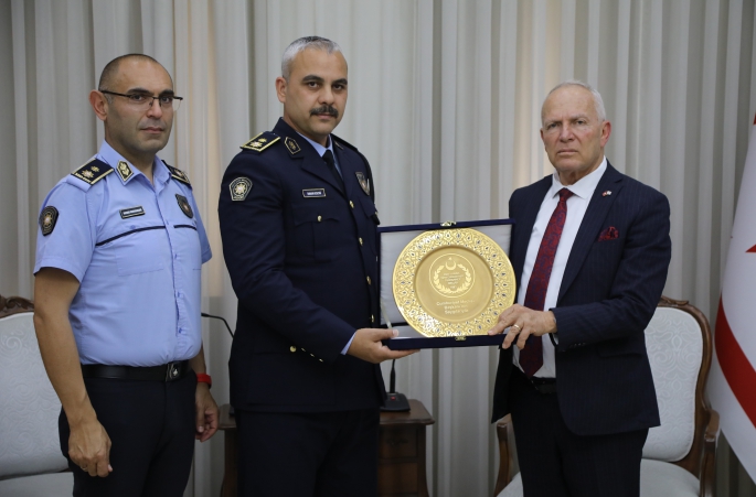  Töre, Lefkoşa Polis Müdürü Tarkan Kızıltuğ ve Yardımcısı Hasan Karabaşak’ı kabul etti