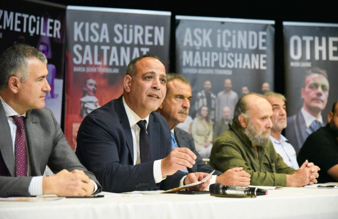 Üç belediyede tiyatroda buluşuyor: 21. Kıbrıs Tiyatro Festivali başlıyor