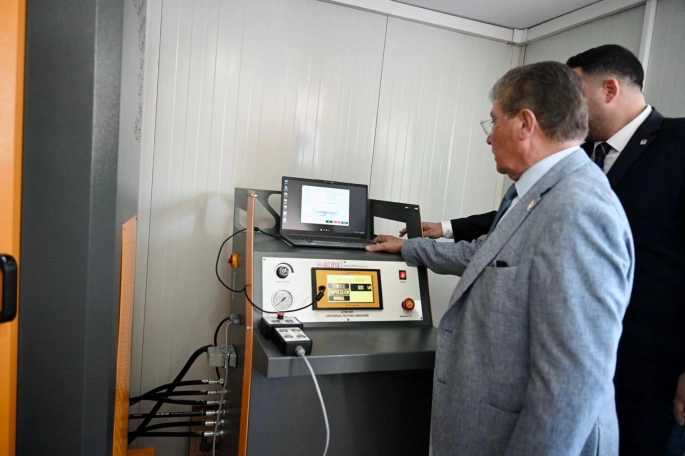 Üstel, İMO Mehmet Göze Yapı Malzemeleri ve Mekaniği Laboratuvarı açılış törenine katıldı